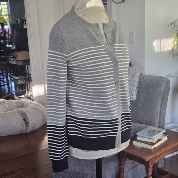 Eddie Bauer Gray and Black Striped Women's Cardigan - Picture 2 of 5